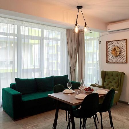Sea La Vie 2Br Apt Spa N Pool Beach Resort Navodari Exterior photo
