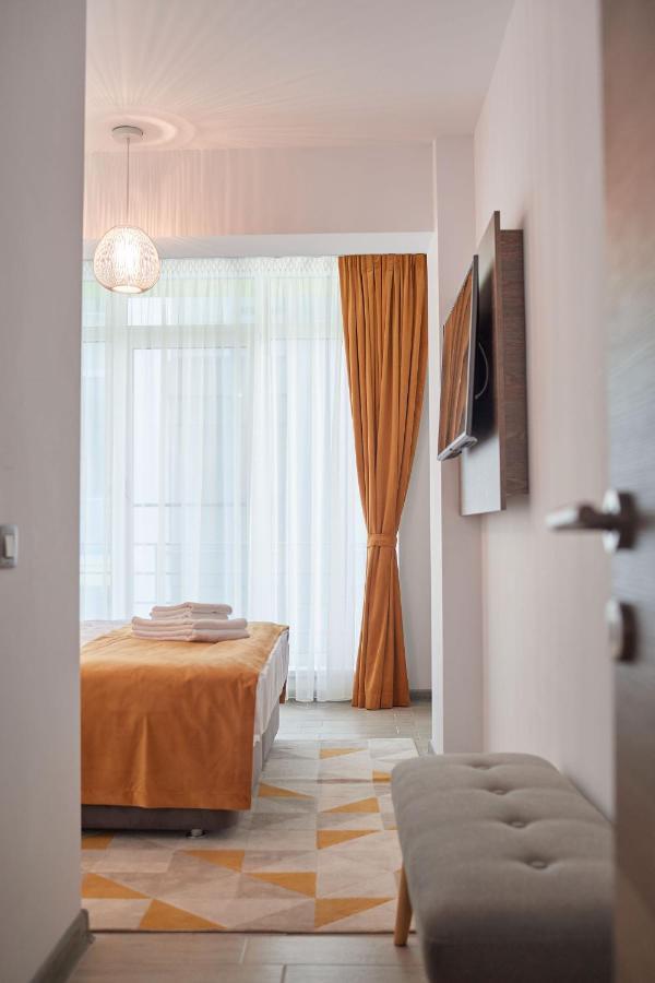 Sea La Vie 2Br Apt Spa N Pool Beach Resort Navodari Exterior photo