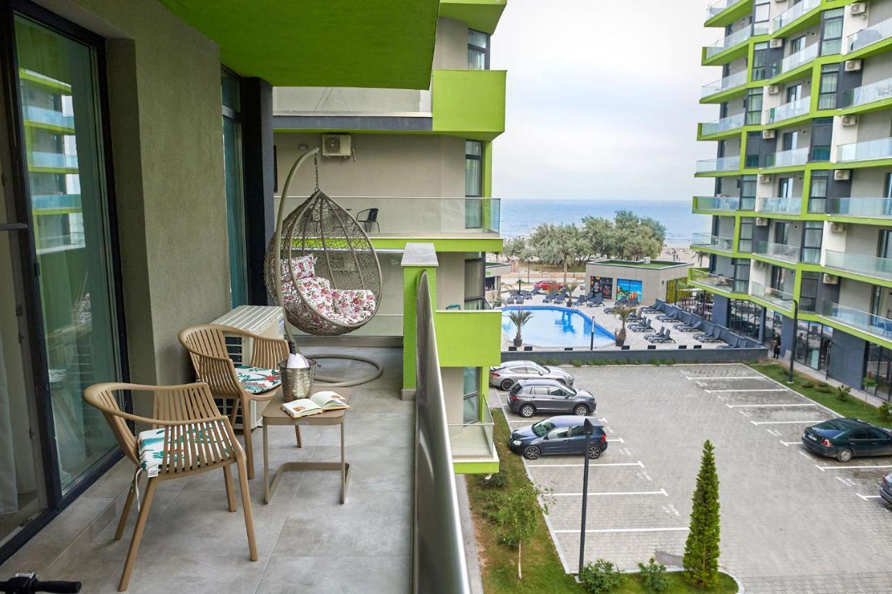 Sea La Vie 2Br Apt Spa N Pool Beach Resort Navodari Exterior photo